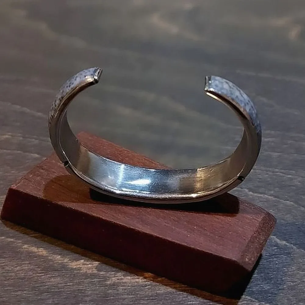 Vtg blue-grey faux stone inlay mixed metal cuff - Picture 2 of 6